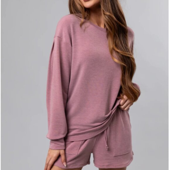 Plush 2 Piece Sleep Set NWT - Picture 2 of 14